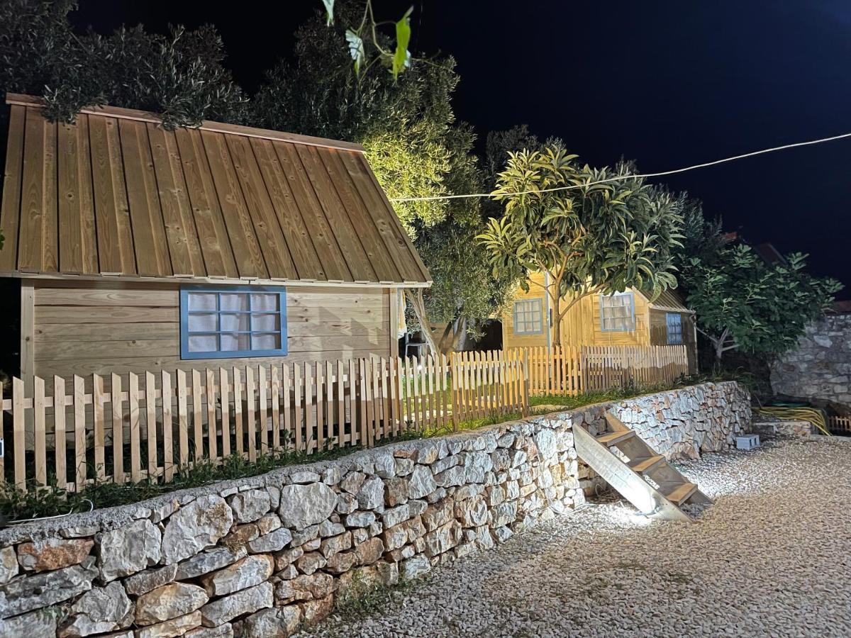 Secret Village Den - Camping Sarandë Eksteriør bilde