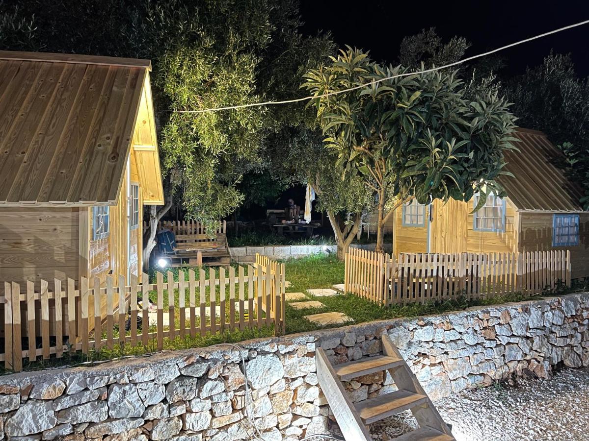 Secret Village Den - Camping Sarandë Eksteriør bilde